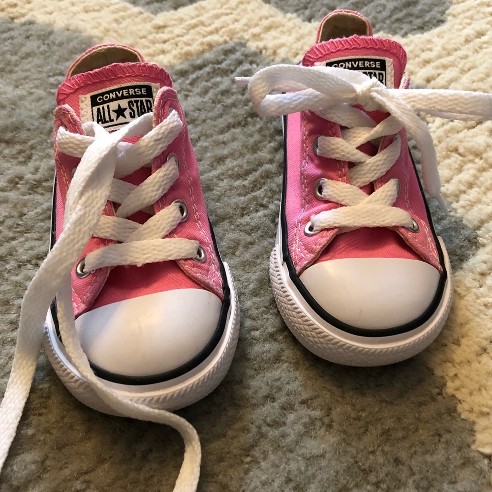 Toddler girls converse